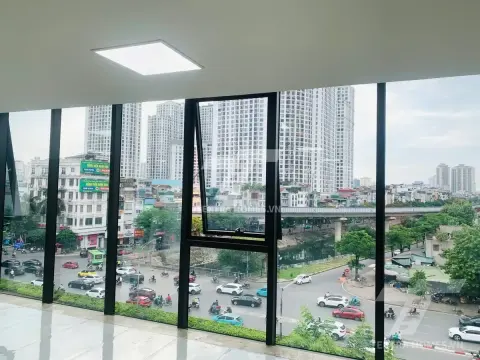 Cho thuê văn phòng mới ngay tại Ngã Tư Sở