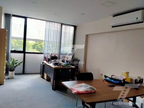Cho thuê văn phòng trục đường Xuân Thủy