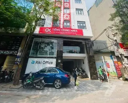 Văn phòng mặt đường Quan Hoa