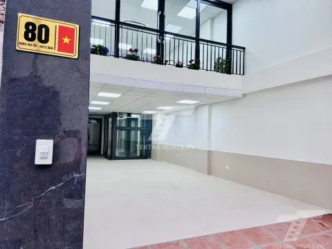 Cho thuê nguyên căn 6 tầng x 90m2 tại ngõ 210A Võ Chí Công