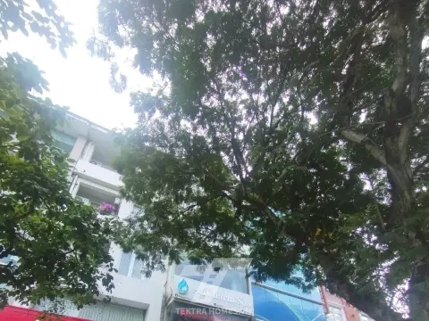 Cho thuê nguyên căn mặt đường Nguyễn Khánh Toàn