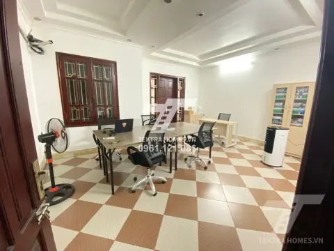 Cho thuê văn phòng sẵn nội thất phố Nghĩa Đô Cầu Giấy