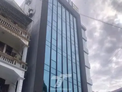 Cho thuê nguyên căn 8 tầng phố Hoàng Ngân
