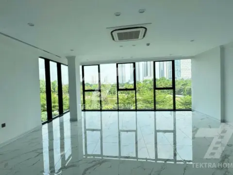 Cho thuê văn phòng trục đường phố Mai Dịch