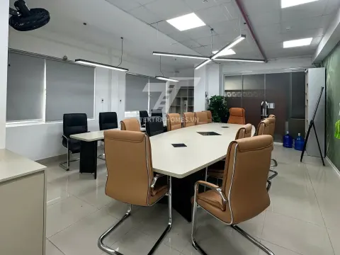 Cho thuê văn phòng full nội thất phố Đức Diễn