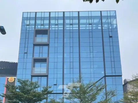 Cho thuê tòa văn phòng mặt đường Láng