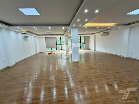 Cho thuê văn phòng view thoáng phố Duy Tân