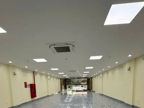 Cho thuê văn phòng mặt đường Đại La