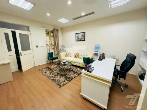 Cho thuê văn phòng trục đường Hoàng Ngân