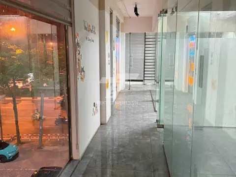 Cho thuê văn phòng mặt đường Võ Chí Công