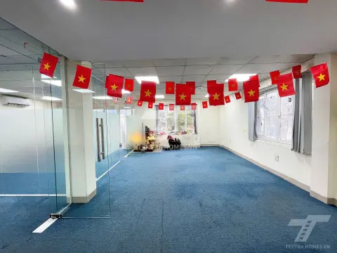 Cho thuê văn phòng ngăn sẵn 3 phòng tại Thái hà