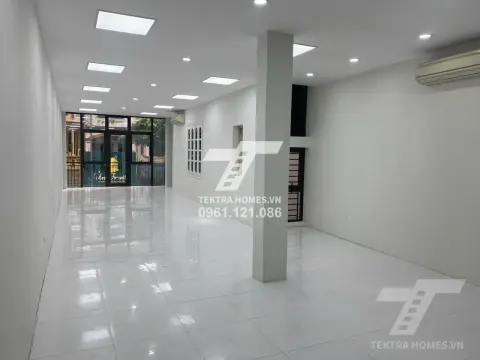 Cho thuê tòa văn phòng 80m2x4 tầng ngay Thụy Khuê