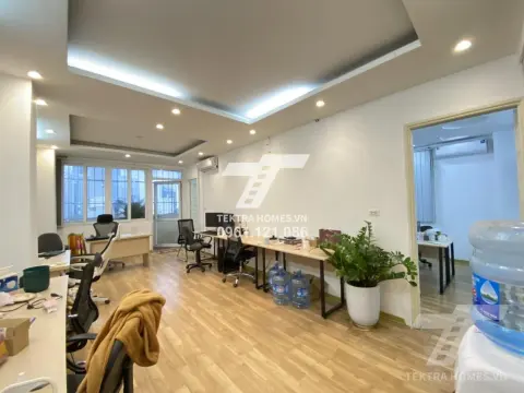 Cho thuê văn phòng ngã tư phố Thọ Tháp