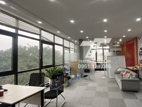 Cho thuê văn phòng gần ngã tư Nguyễn Ngọc Vũ - Lê Văn Lương