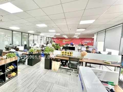 Cho thuê văn phòng có tách lẻ full nội thất tại tòa Comatce 61 Ngụy Như Kon Tum