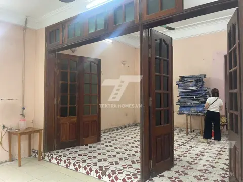 Cho thuê măt bằng kinh doanh phố NGuyễn Quý Đức Thanh xuân