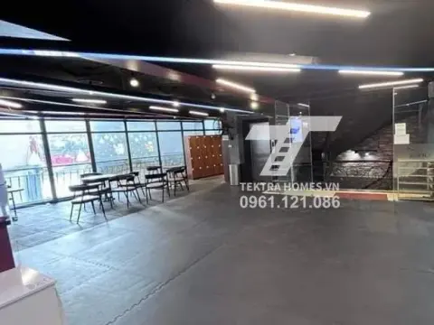 Cho thuê văn phòng rộng ngay Ngã tư sở