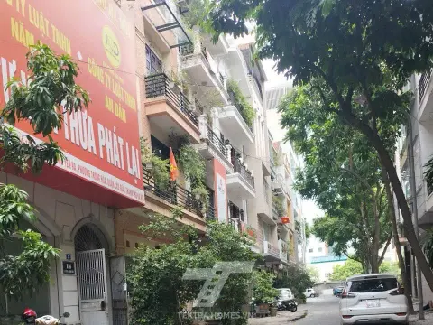 Cho thuê văn phòng ngăn sẵn 2 phòng phố trung yên - trung hoà