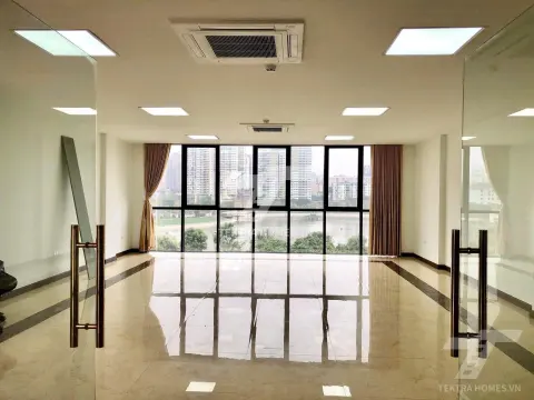 Cho thuê văn phòng view công viên mặt đường Khuất Duy Tiến