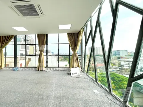 Văn phòng sang xịn mịn tại Tô Hiệu, Nghĩa Đô