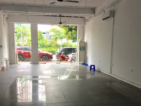 Cho thuê nhà nguyên căn mặt phố Nam Trung Yên