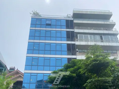 Cho thuê nguyên căn phố Lạc Long Quân