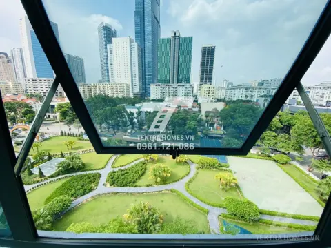 Tòa văn phòng Mễ Trì Hạ, view công viên Mễ Trì