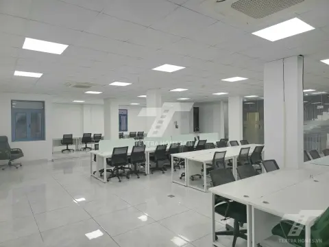 Cho thuê văn phòng cực đẹp phố Tố Hữu