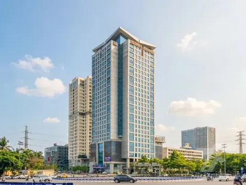 Toàn cảnh tòa ICON4 Tower 243A La Thành