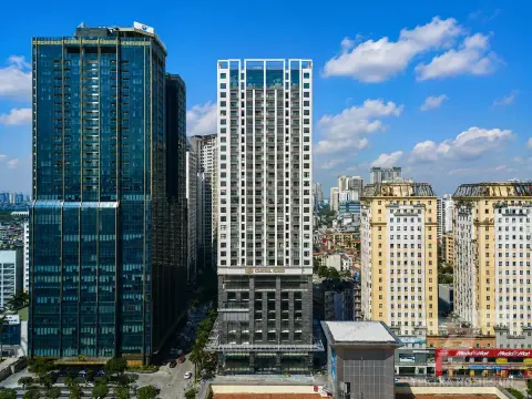 Toàn cảnh mặt trước tòa Capital Elite18 Phạm Hùng