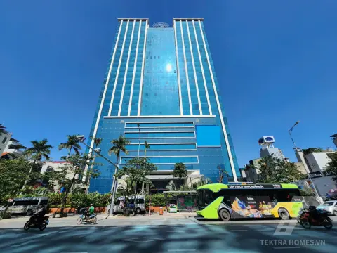Mặt trước tòa Vinaconex Diamond Tower 459C Bạch Mai