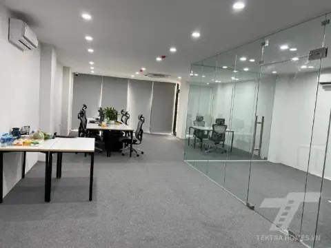 Tòa nhà 30 Vương Thừa Vũ