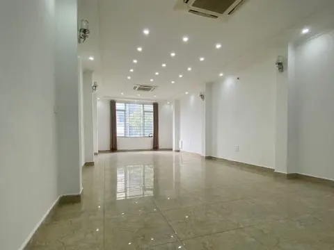 Tòa nhà 5A Trung Kính