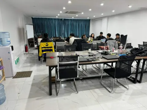 Tòa nhà 90 Nguyễn Hoàng