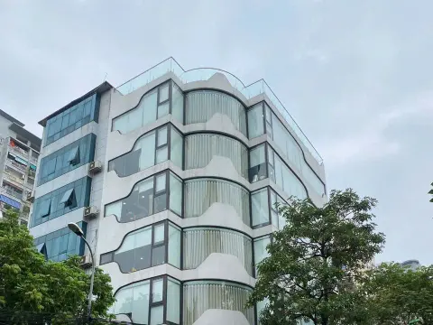 Tòa nhà 7 tầng KĐT Mỹ Đình