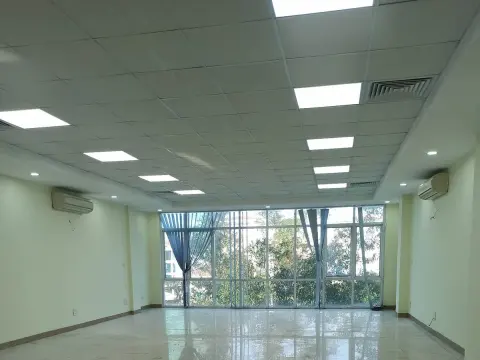 Tòa nhà 88/203 Hoàng Quốc Việt