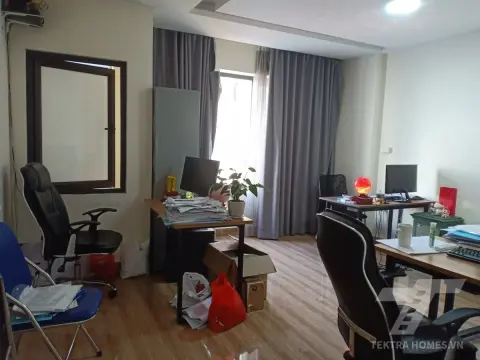 Tòa nhà 69/2 Đại lộ Thăng Long