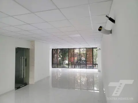 Tòa nhà 12 Doãn Kế Thiện