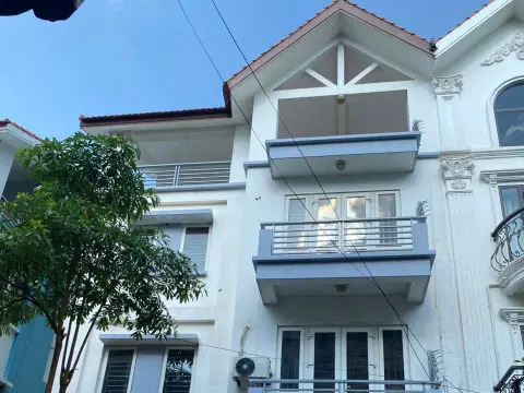 Tòa nhà BT 4 tầng Mễ Trì Hạ