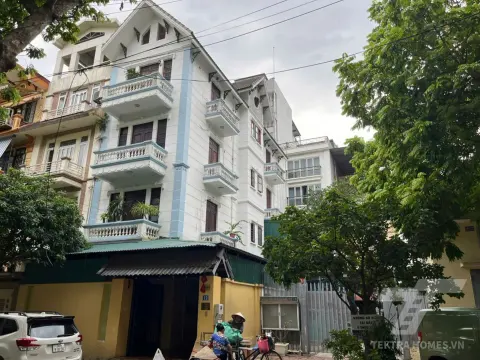 Tòa 4 tầng 1 tum Vũ Phạm Hàm