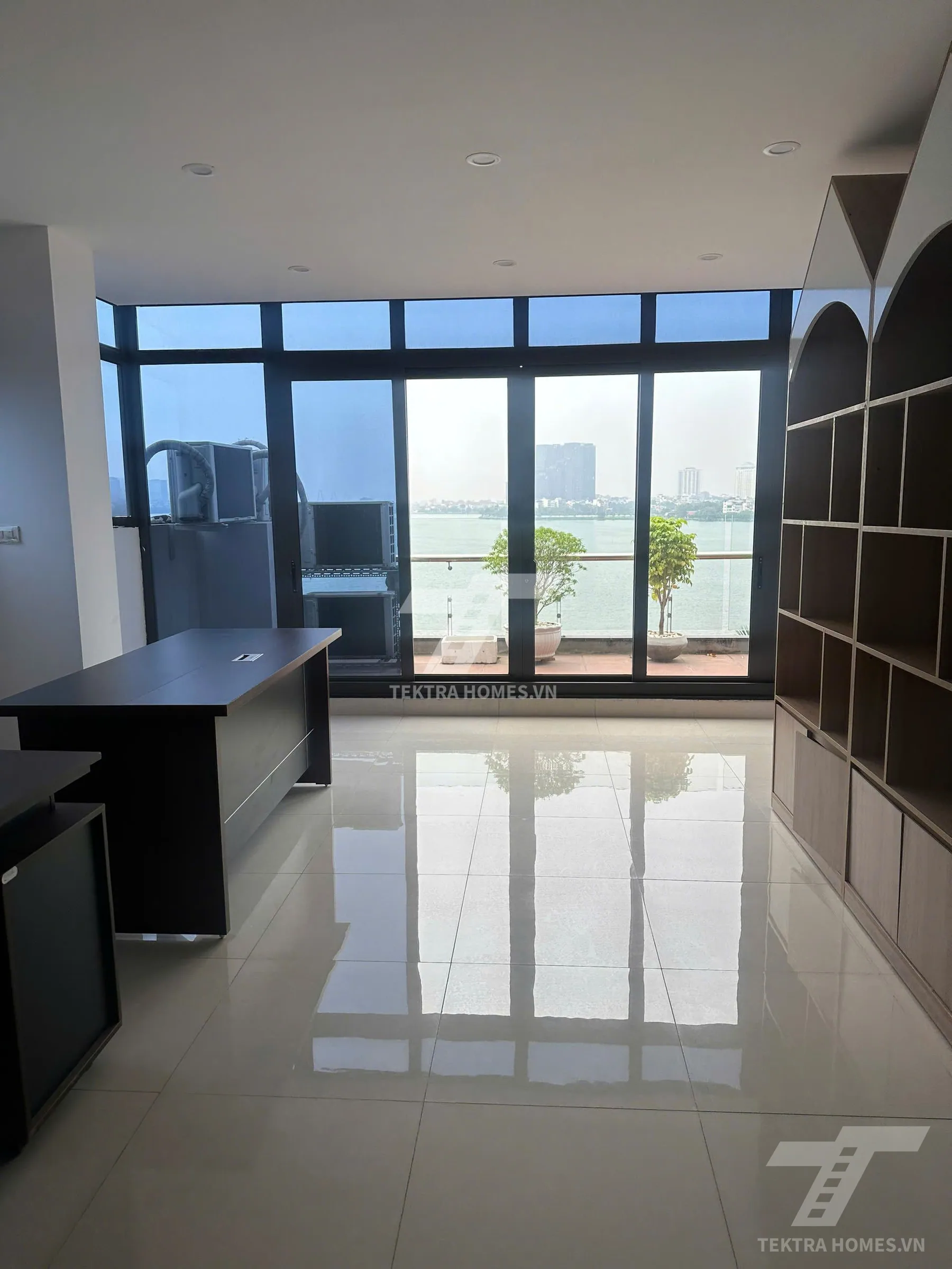 Không gian 5 tại Cho thuê văn phòng cực đẹp view Tây Hồ