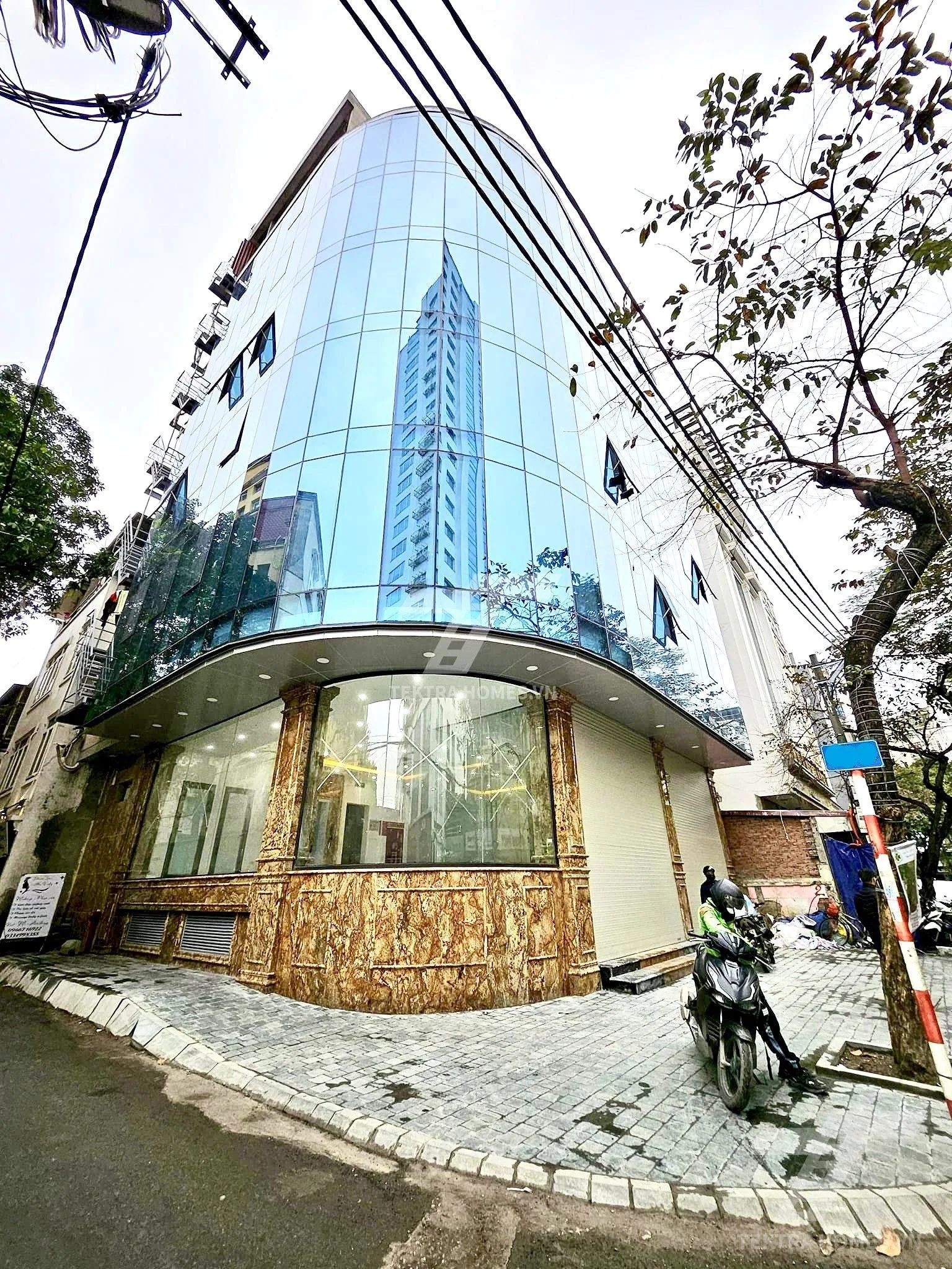 Không gian 4 tại Cho thuê văn phòng full kính rất đẹp ngõ 106 Hoàng Quốc Việt