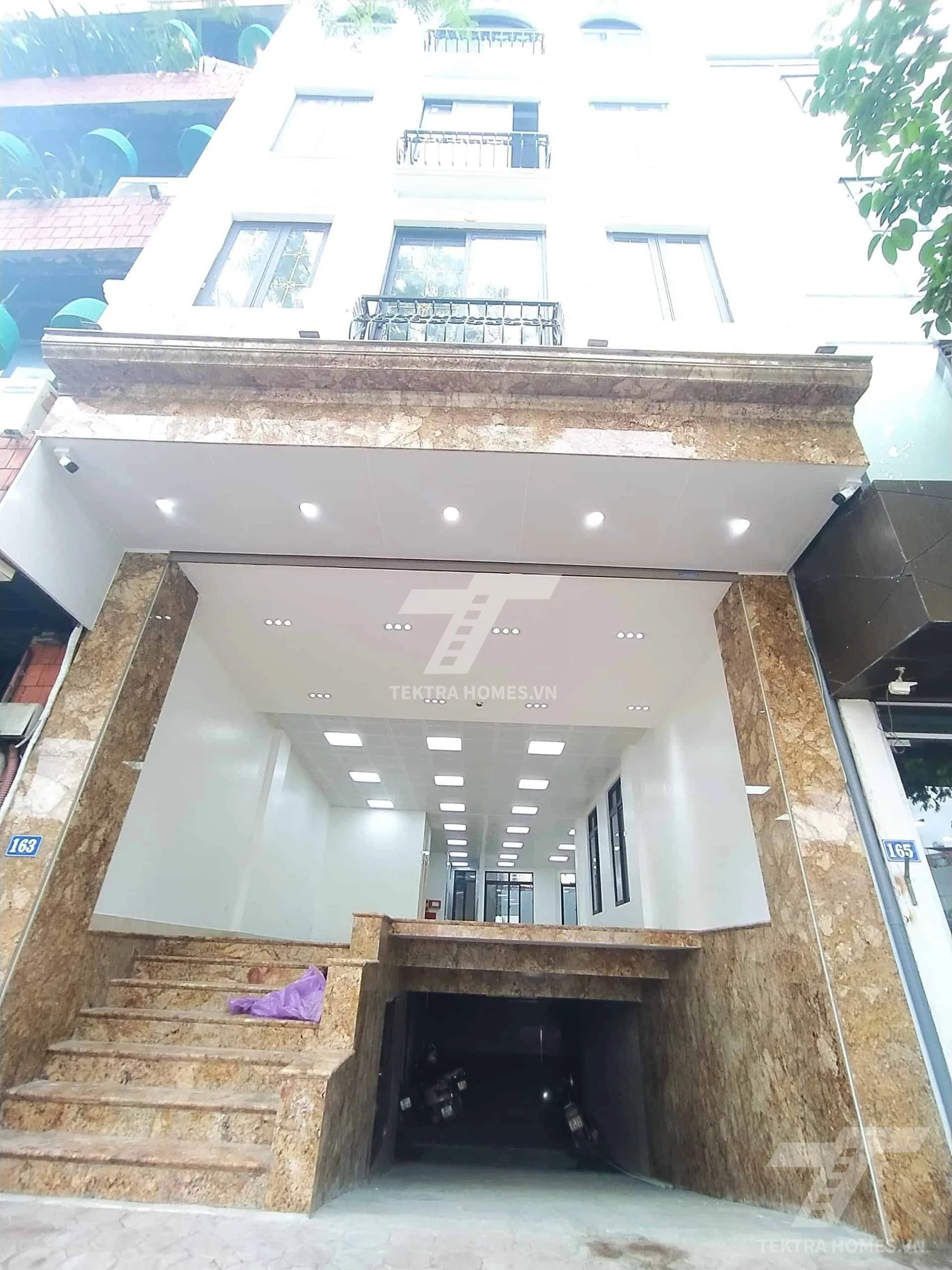 Không gian 5 tại Cho thuê văn phòng mặt đường Hoàng Cầu