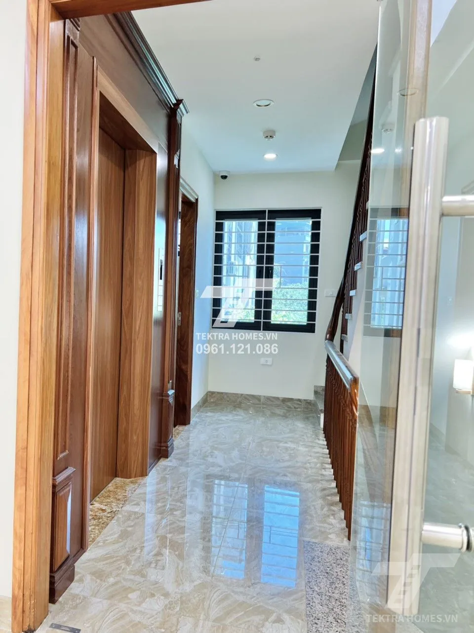 Không gian 5 tại Văn phòng mặt phố Nguyễn Chánh