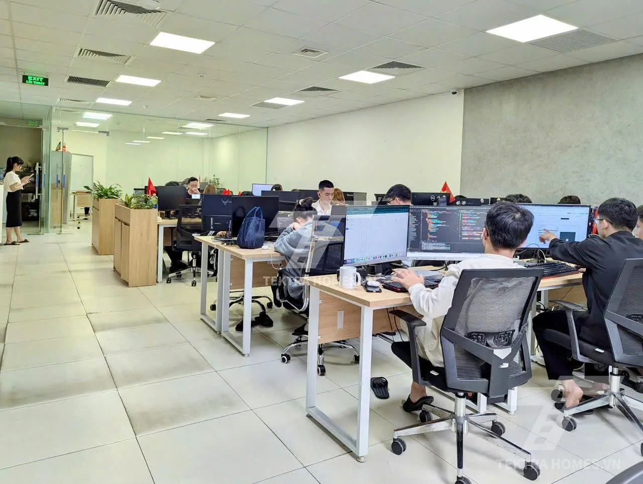 Không gian 2 tại Cho thuê văn phòng siêu đẹp view công viên ngay Duy Tân
