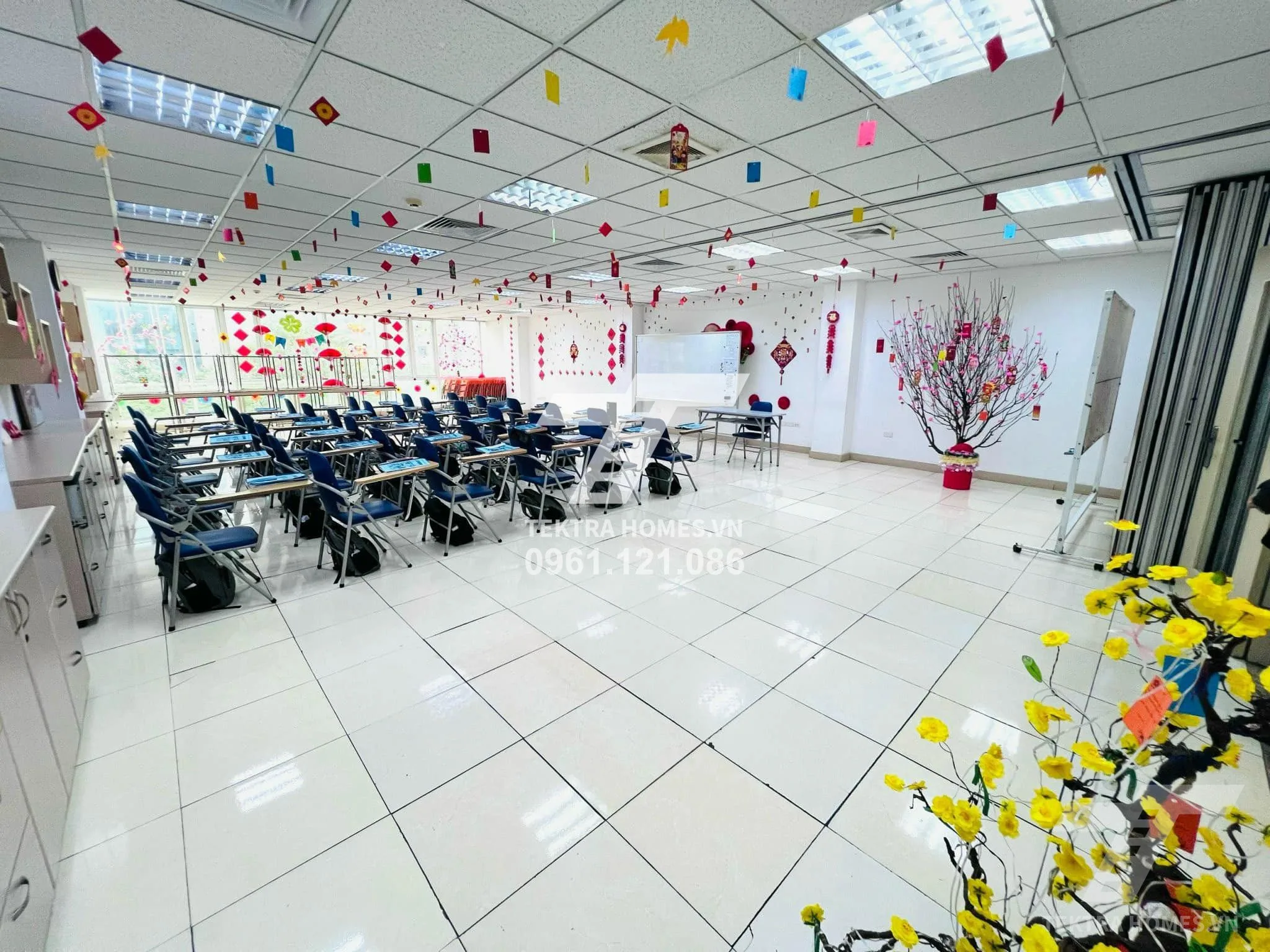 Không gian 5 tại Cho thuê văn phòng mới xịn ngay Duy Tân