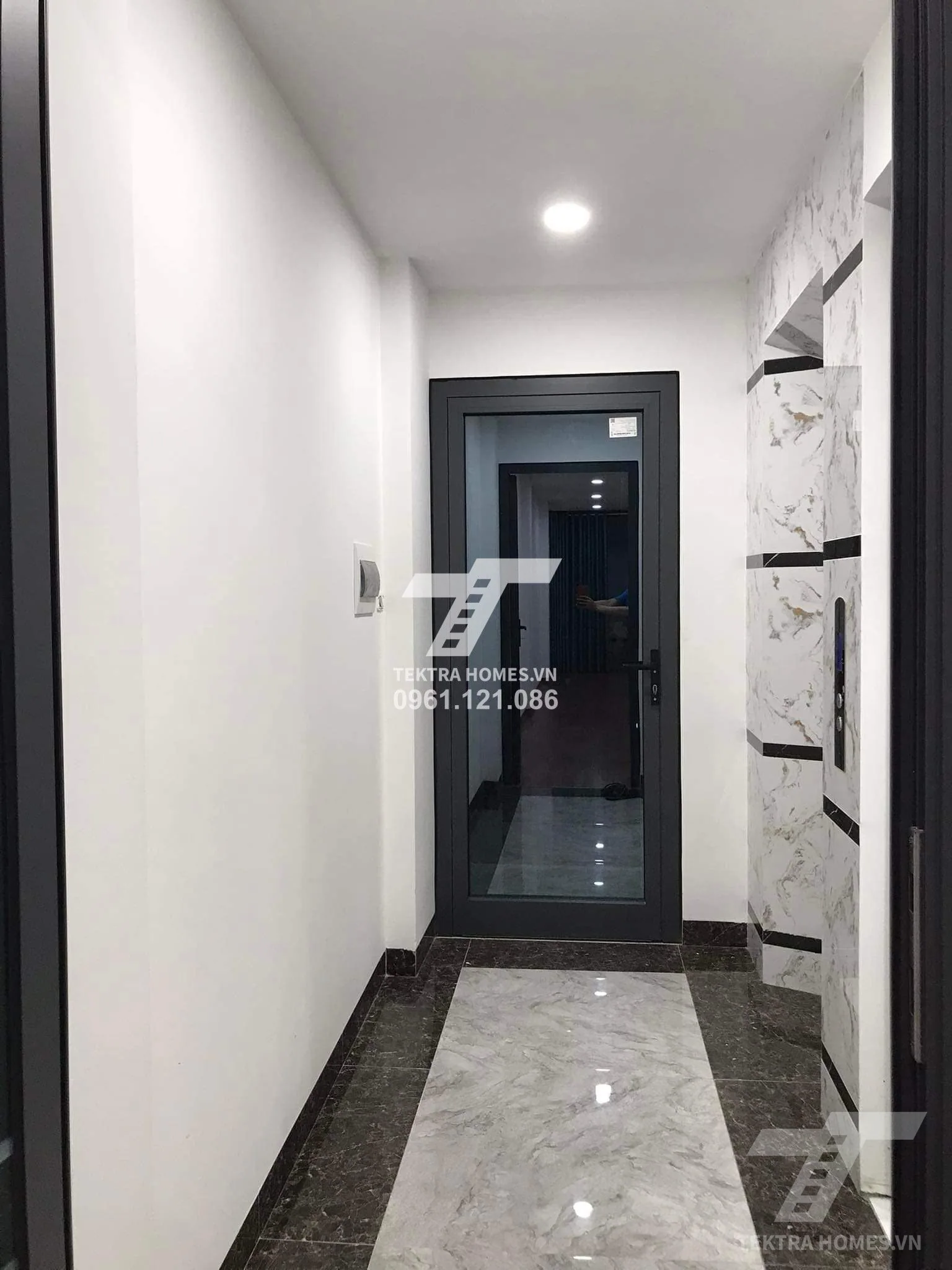 Không gian 2 tại Cho thuê văn phòng giá rẻ mặt đường Trần Quốc Hoàn Cầu giấy