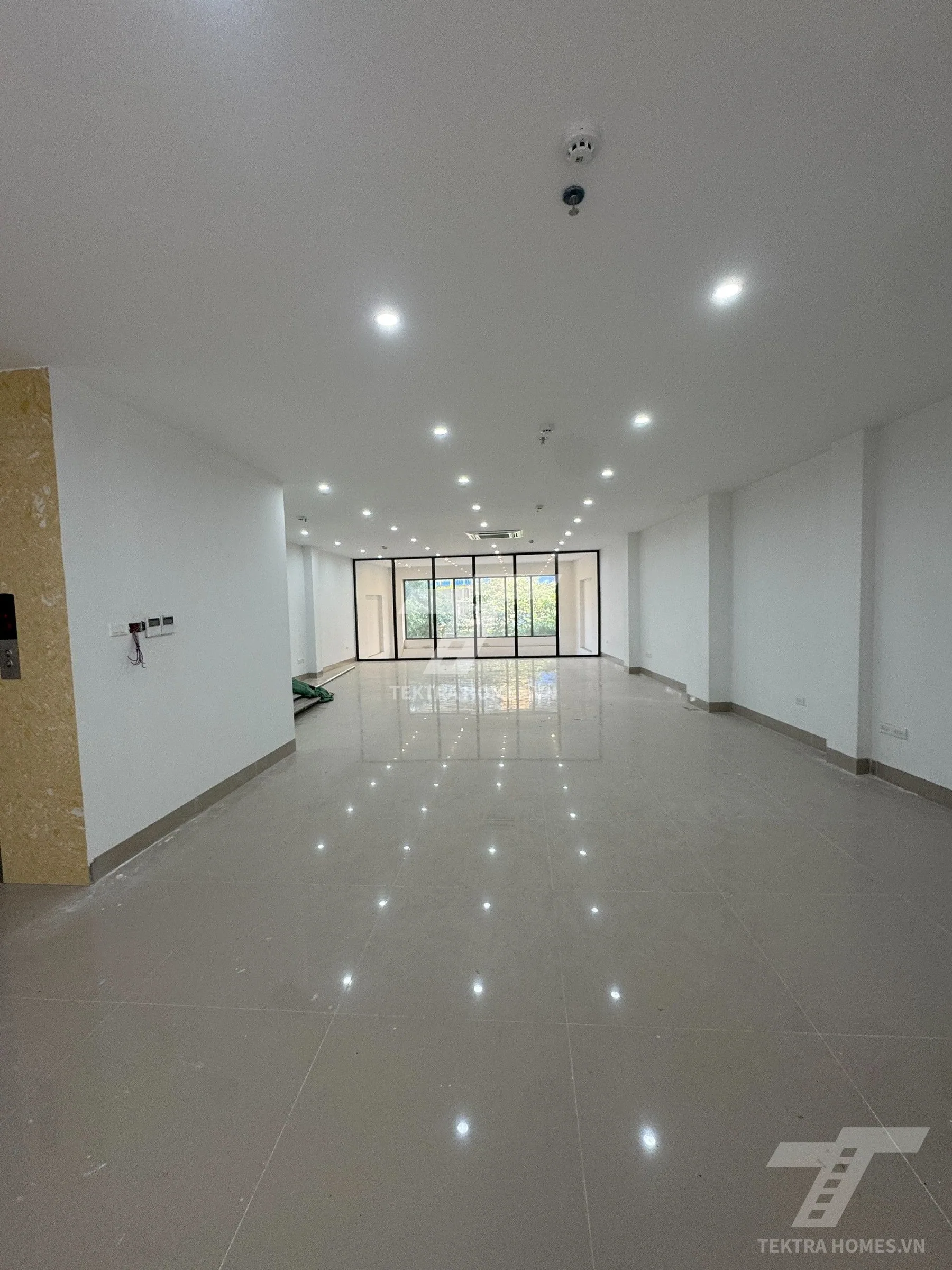 Không gian 4 tại Cho thuê văn phòng và mặt bằng kinh doanh tại Dịch Vọng Hậu