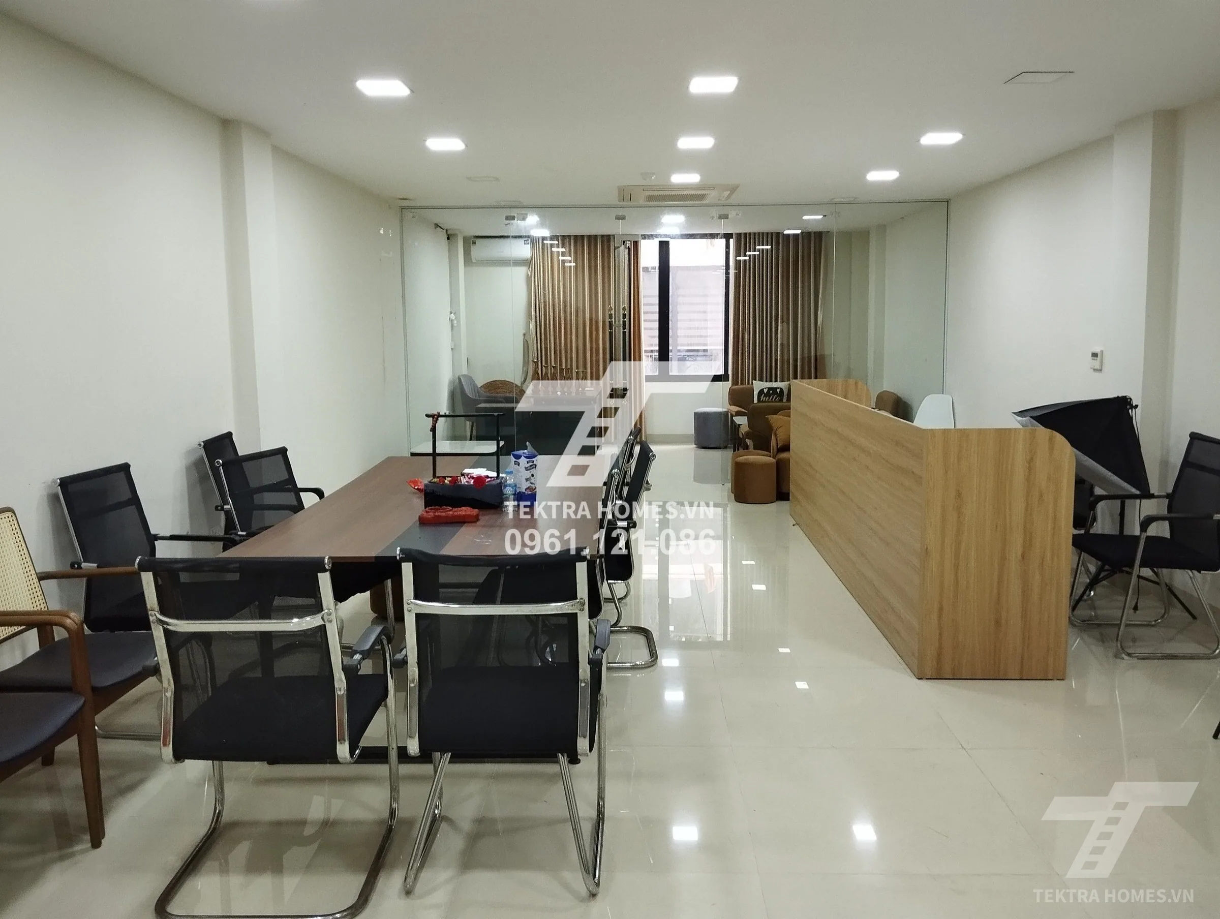 Không gian 2 tại Cho thuê văn phòng mới tinh ngay Trung Kính