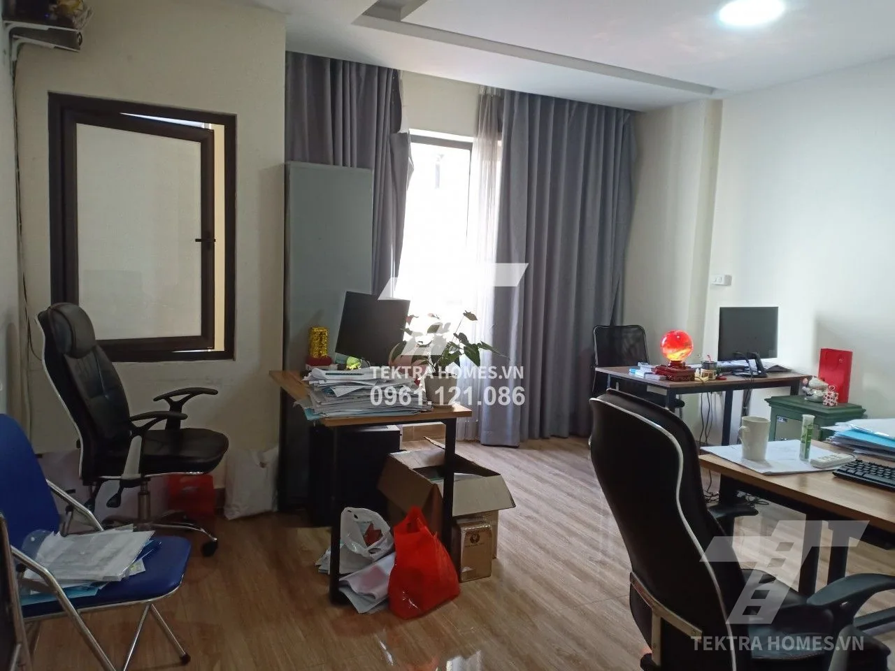 Không gian 3 tại Cho thuê văn phòng ngăn sẵn 2 phòng riêng ngay ngõ 2 đại lộ Thăng Long